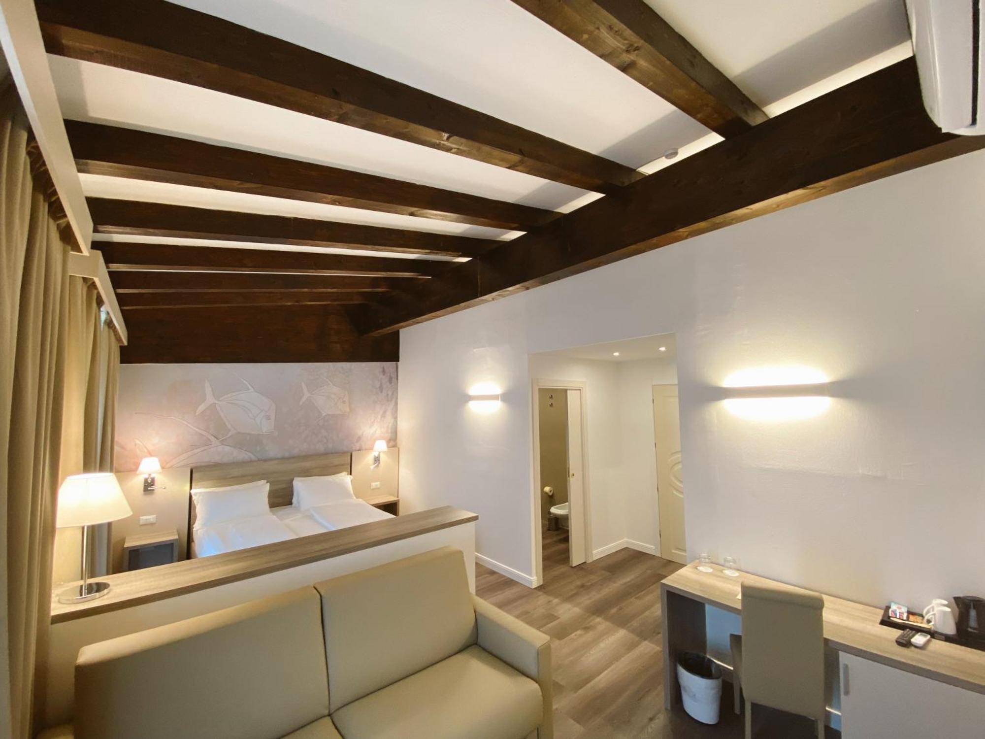 Tamerici Hotel 4*